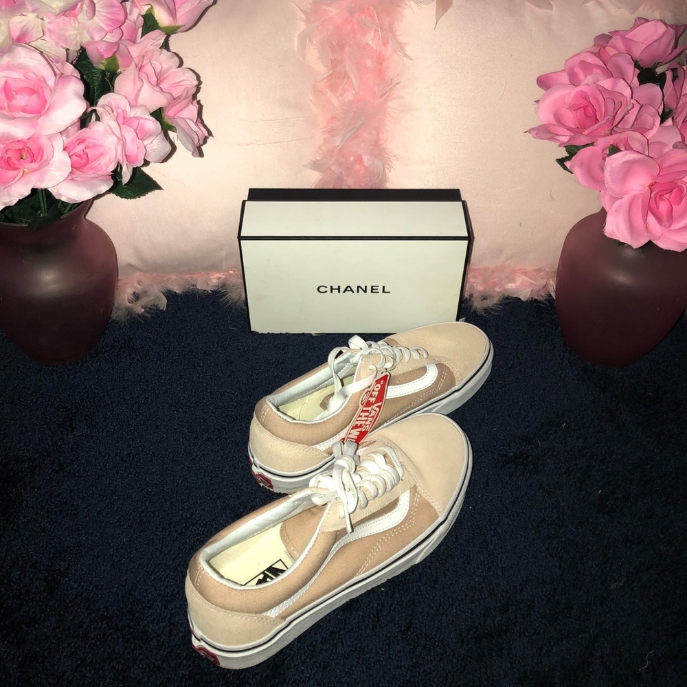 Old Skool Vans Nude/Taupe/Cream.